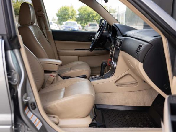 Subaru Forester II Рестайлинг с пробегом 2006 года, цена 980 000 рублей, 325719 км, внедорожник, Автокод Объявления