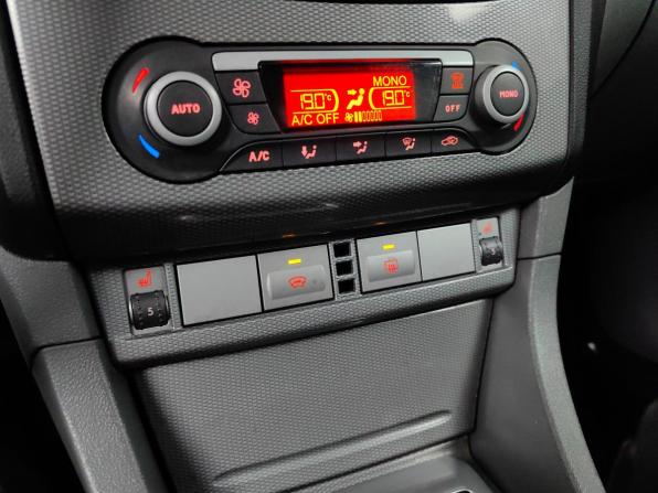 Ford Focus II Рестайлинг с пробегом 2010 года, цена 444 000 рублей, 238150 км, седан, Автокод Объявления