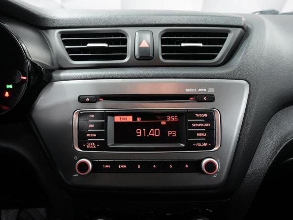Kia Rio III Рестайлинг с пробегом 2017 года, цена 900 000 рублей, 178132 км, седан, Автокод Объявления