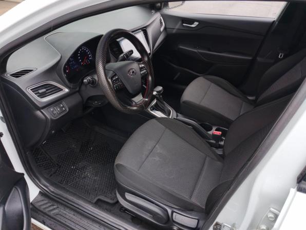 Hyundai Solaris II Рестайлинг с пробегом 2020 года, цена 1 220 000 рублей, 223264 км, седан, Автокод Объявления