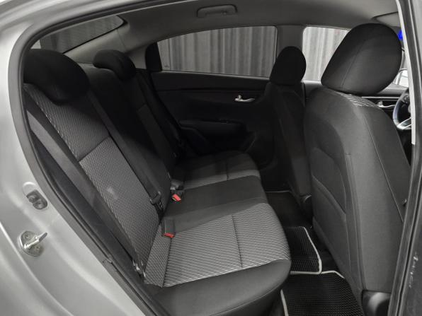 Kia Rio IV с пробегом 2019 года, цена 949 000 рублей, 248000 км, седан, Автокод Объявления