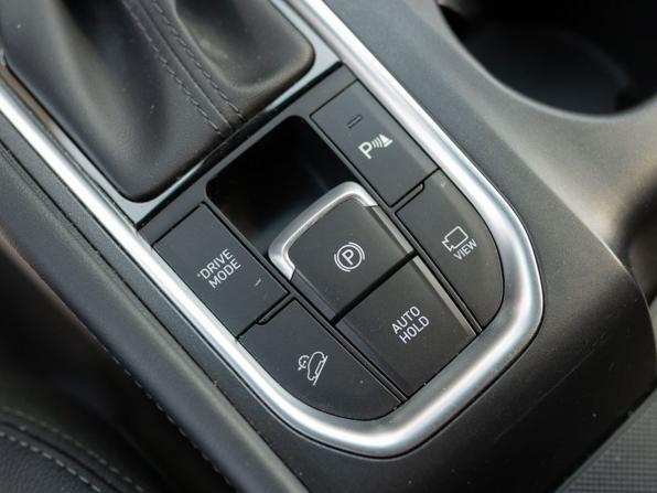 Hyundai Santa Fe IV с пробегом 2020 года, цена 3 000 000 рублей, 128610 км, внедорожник, Автокод Объявления