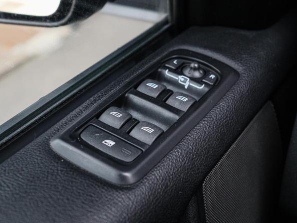 Land Rover Discovery IV с пробегом 2010 года, цена 1 370 000 рублей, 357591 км, внедорожник, Автокод Объявления