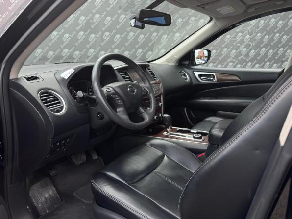 Nissan Pathfinder IV Рестайлинг с пробегом 2017 года, цена 2 500 000 рублей, 64500 км, внедорожник, Автокод Объявления
