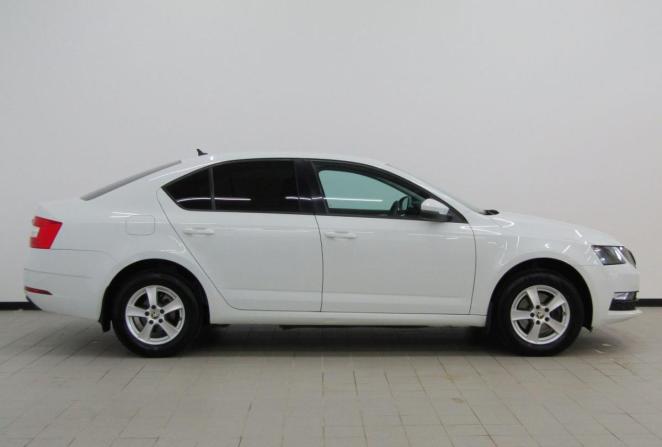 Skoda Octavia III (A7) Рестайлинг с пробегом 2020 года, цена 1 815 000 рублей, 93145 км, универсал, Автокод Объявления