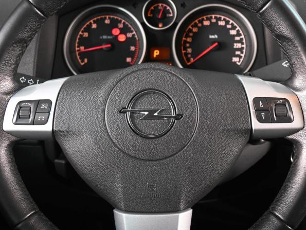 Opel Astra H Рестайлинг с пробегом 2014 года, цена 919 000 рублей, 248392 км, хэтчбек, Автокод Объявления