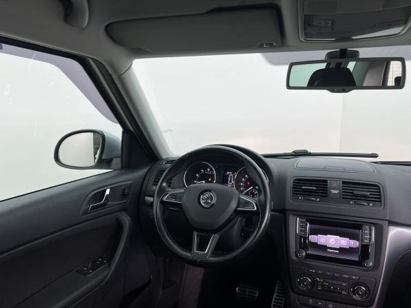Skoda Yeti I Рестайлинг с пробегом 2015 года, цена 1 250 000 рублей, 150555 км, внедорожник, Автокод Объявления