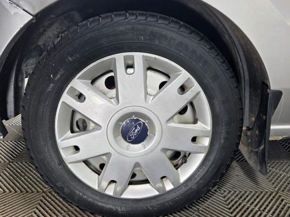 Ford Fusion I Рестайлинг с пробегом 2007 года, цена 349 000 рублей, 140000 км, хэтчбек, Автокод Объявления