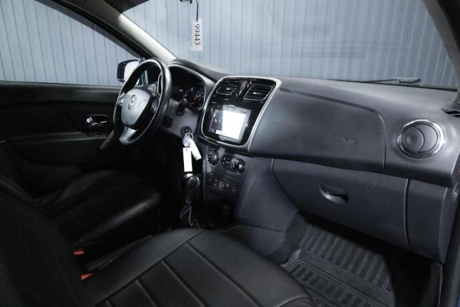 Renault Sandero II с пробегом 2015 года, цена 999 000 рублей, 69699 км, хэтчбек, Автокод Объявления