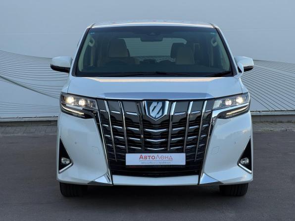 Toyota Alphard III Рестайлинг с пробегом 2021 года, цена 4 700 000 рублей, 60948 км, минивэн, Автокод Объявления