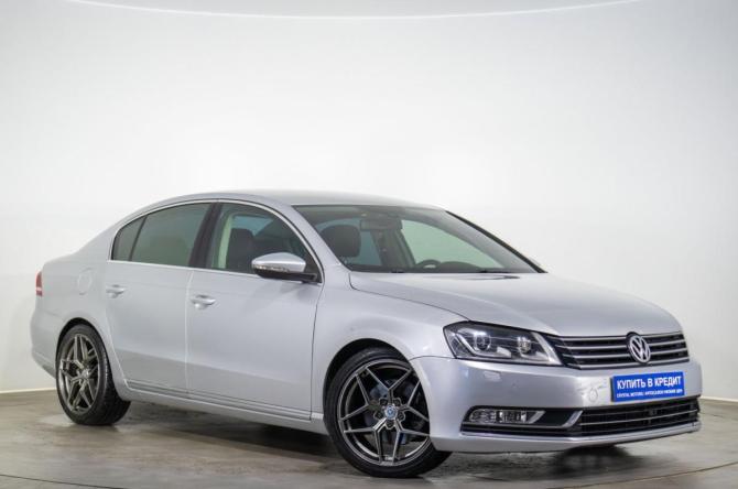 Volkswagen Passat B7 с пробегом 2012 года, цена 899 000 рублей, 221000 км, седан, Автокод Объявления