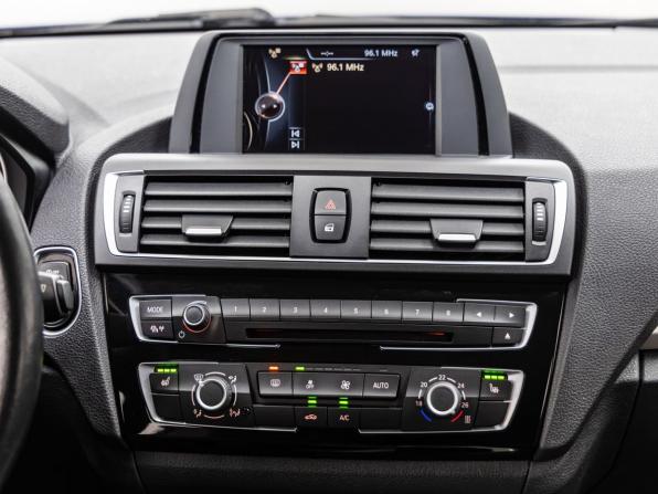 BMW 1 серии II (F20/F21) Рестайлинг 2 с пробегом 2017 года, цена 1 798 000 рублей, 92697 км, хэтчбек, Автокод Объявления
