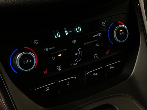 Ford Kuga II Рестайлинг с пробегом 2016 года, цена 1 280 000 рублей, 186027 км, внедорожник, Автокод Объявления