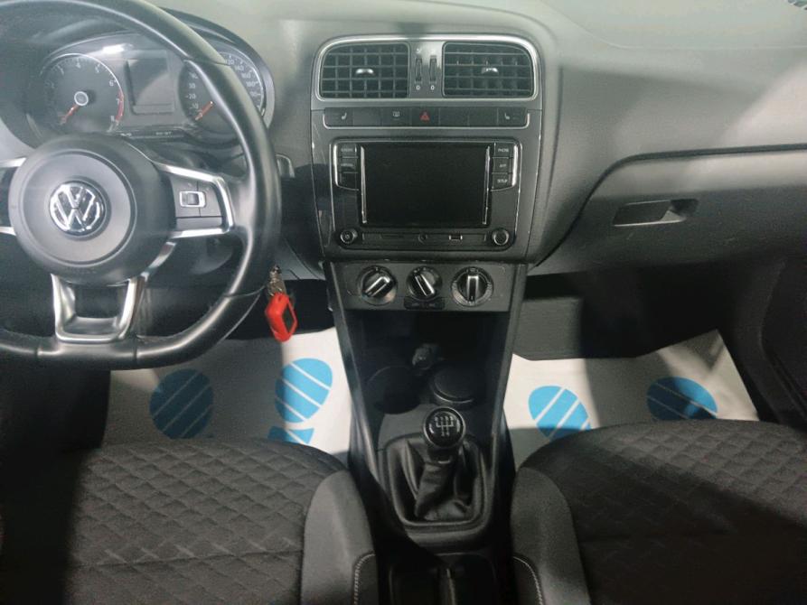 Volkswagen Polo V Рестайлинг Оренбург  - изображение 11