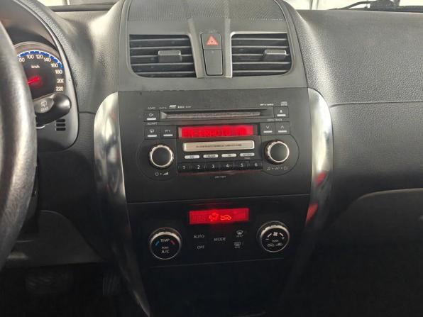 Suzuki SX4 I (Classic) Рестайлинг с пробегом 2011 года, цена 980 000 рублей, 102219 км, хэтчбек, Автокод Объявления