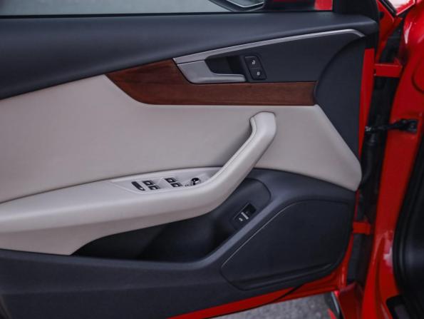 Audi A4 V (B9) Рестайлинг с пробегом 2020 года, цена 3 149 000 рублей, 87200 км, седан, Автокод Объявления