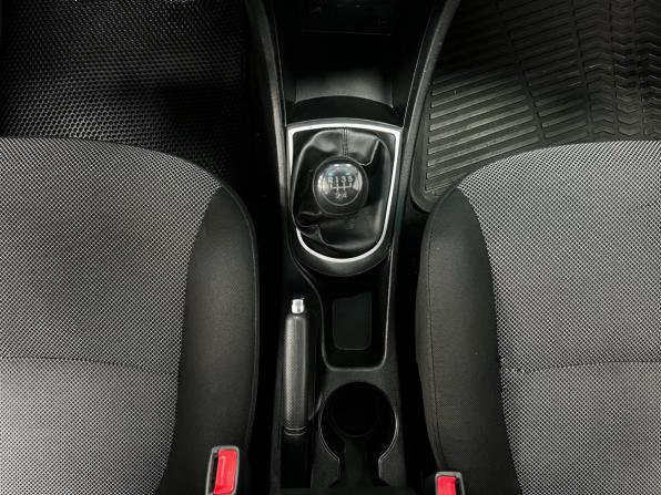 Hyundai Solaris I с пробегом 2013 года, цена 695 000 рублей, 205002 км, хэтчбек, Автокод Объявления
