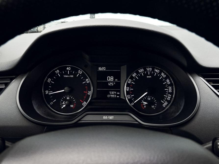 Skoda Octavia III (A7) Екатеринбург  - изображение 9