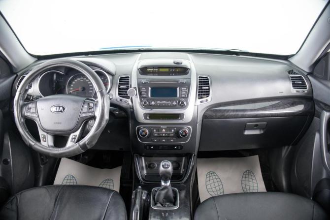Kia Sorento II Рестайлинг с пробегом 2018 года, цена 2 099 000 рублей, 178000 км, внедорожник, Автокод Объявления