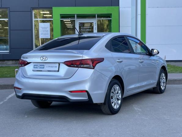 Hyundai Solaris II с пробегом 2017 года, цена 1 089 000 рублей, 126203 км, седан, Автокод Объявления