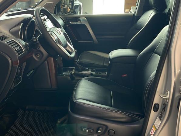 Toyota Land Cruiser Prado 150 Series Рестайлинг 1 с пробегом 2015 года, цена 3 500 000 рублей, 204959 км, внедорожник, Автокод Объявления