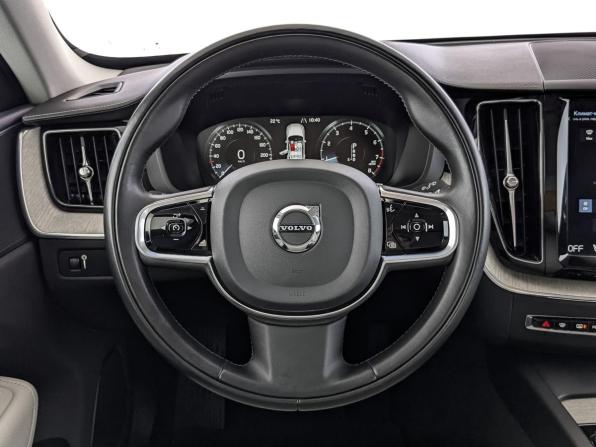 Volvo XC60 II с пробегом 2020 года, цена 3 900 000 рублей, 80596 км, внедорожник, Автокод Объявления