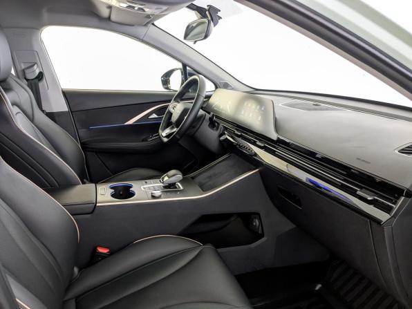 Omoda C5 I с пробегом 2023 года, цена 1 580 000 рублей, 81300 км, внедорожник, Автокод Объявления