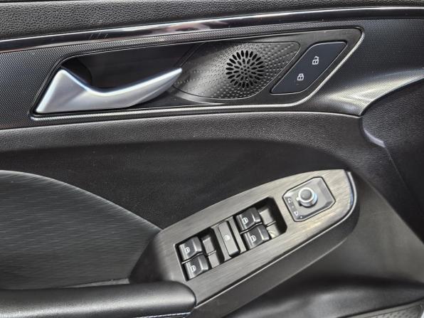 Haval Jolion I с пробегом 2021 года, цена 1 700 000 рублей, 93000 км, внедорожник, Автокод Объявления