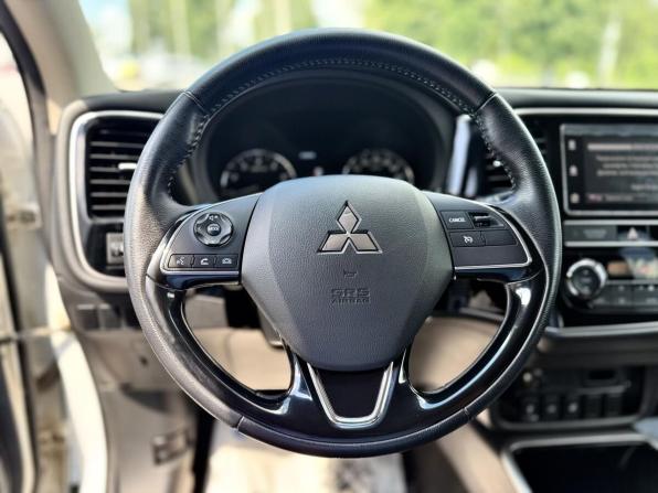 Mitsubishi Outlander III Рестайлинг 3 с пробегом 2019 года, цена 2 039 000 рублей, 162693 км, внедорожник, Автокод Объявления