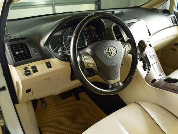 Toyota Venza I с пробегом 2009 года, цена 1 799 995 рублей, 211100 км, внедорожник, Автокод Объявления