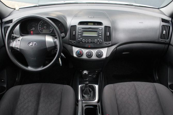 Hyundai Elantra IV (HD) с пробегом 2011 года, цена 665 000 рублей, 217699 км, седан, Автокод Объявления