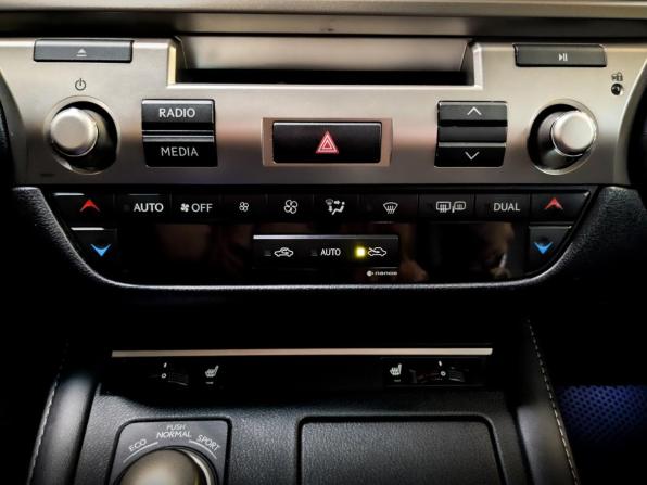 Lexus ES VI Рестайлинг с пробегом 2016 года, цена 2 750 000 рублей, 108341 км, седан, Автокод Объявления