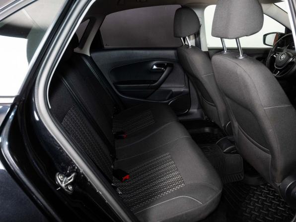 Volkswagen Polo V Рестайлинг с пробегом 2017 года, цена 988 000 рублей, 188000 км, седан, Автокод Объявления