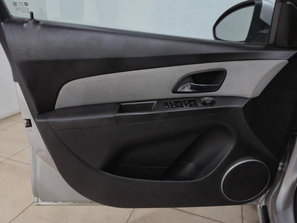Chevrolet Cruze I с пробегом 2012 года, цена 640 000 рублей, 206304 км, хэтчбек, Автокод Объявления