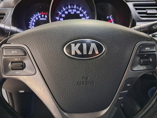 Kia Rio III Рестайлинг с пробегом 2016 года, цена 745 000 рублей, 125110 км, седан, Автокод Объявления