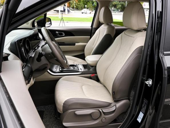 Kia Carnival IV с пробегом 2021 года, цена 3 959 000 рублей, 44639 км, минивэн, Автокод Объявления