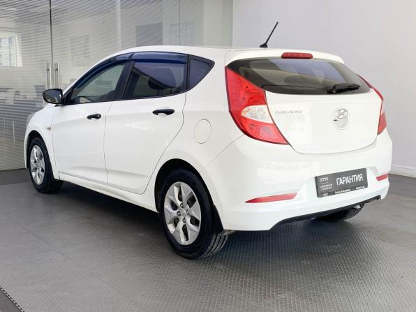 Hyundai Solaris I Рестайлинг с пробегом 2016 года, цена 670 000 рублей, 178975 км, хэтчбек, Автокод Объявления