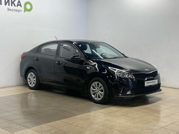 Kia Rio IV Рестайлинг с пробегом 2021 года, цена 1 459 000 рублей, 131272 км, седан, Автокод Объявления