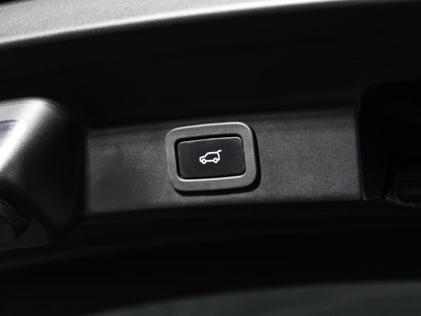 Jaguar F-Pace I с пробегом 2019 года, цена 2 299 700 рублей, 143404 км, внедорожник, Автокод Объявления