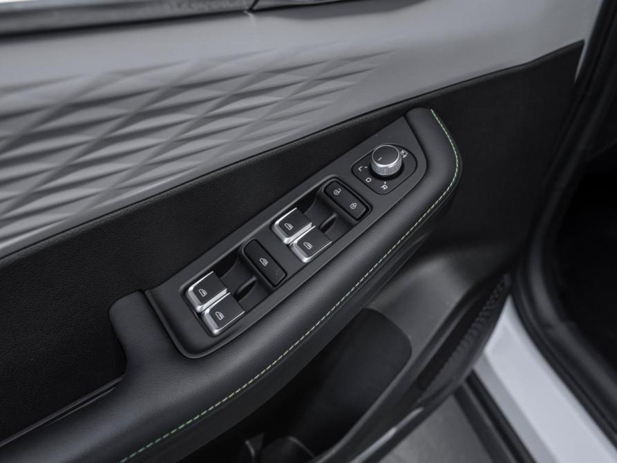 Geely Coolray I Рестайлинг Москва  - изображение 21