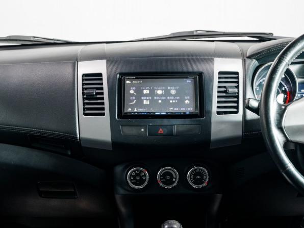 Mitsubishi Outlander II Рестайлинг с пробегом 2010 года, цена 1 100 000 рублей, 234938 км, внедорожник, Автокод Объявления