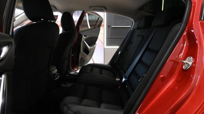 Mazda 6 III (GJ) Рестайлинг с пробегом 2018 года, цена 1 995 000 рублей, 104952 км, седан, Автокод Объявления