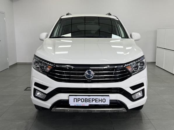 SsangYong Korando Turismo I Рестайлинг с пробегом 2018 года, цена 3 000 000 рублей, 124359 км, минивэн, Автокод Объявления
