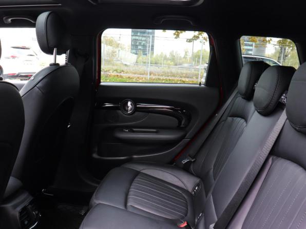 Mini Clubman II Рестайлинг с пробегом 2022 года, цена 4 550 000 рублей, 28576 км, универсал, Автокод Объявления