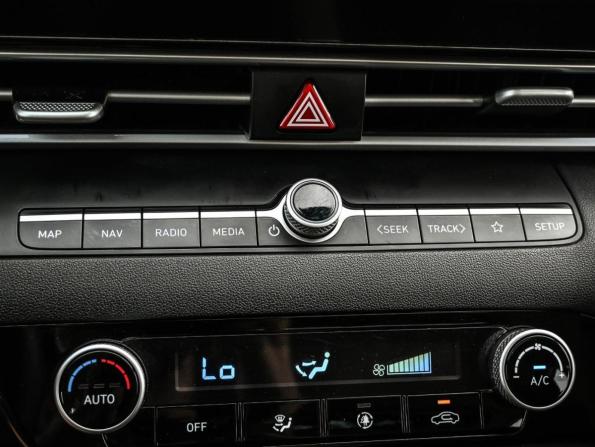 Hyundai Elantra VII (CN7) Рестайлинг с пробегом 2023 года, цена 2 099 000 рублей, 56987 км, седан, Автокод Объявления