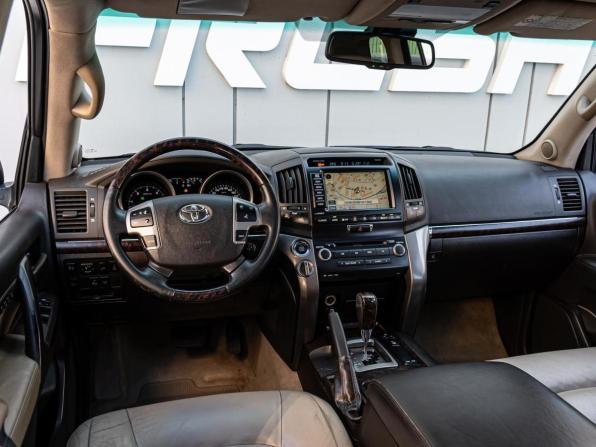 Toyota Land Cruiser 200 Series с пробегом 2008 года, цена 2 580 000 рублей, 302207 км, внедорожник, Автокод Объявления