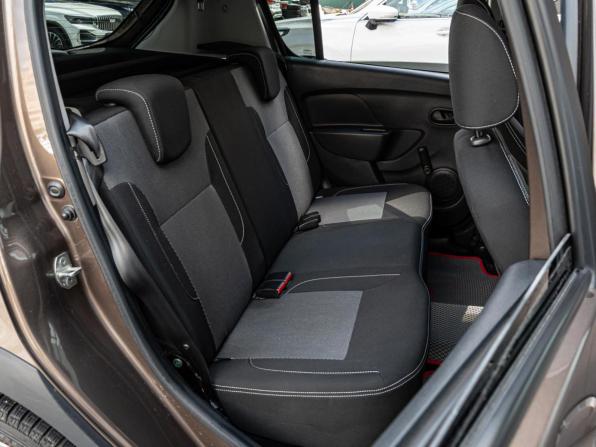 Renault Sandero II Рестайлинг с пробегом 2021 года, цена 1 400 000 рублей, 47648 км, хэтчбек, Автокод Объявления