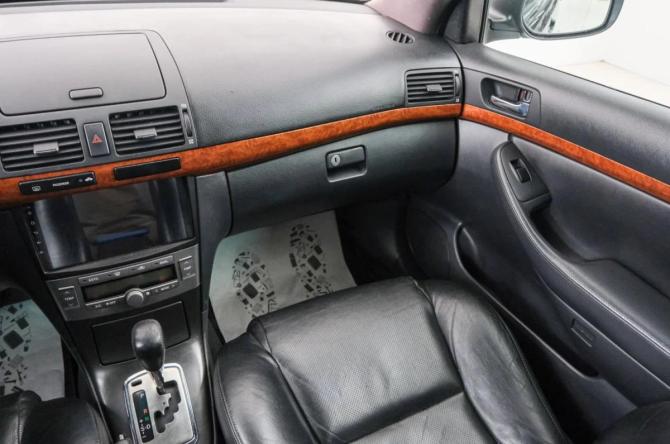 Toyota Avensis II Рестайлинг с пробегом 2008 года, цена 899 000 рублей, 349000 км, седан, Автокод Объявления