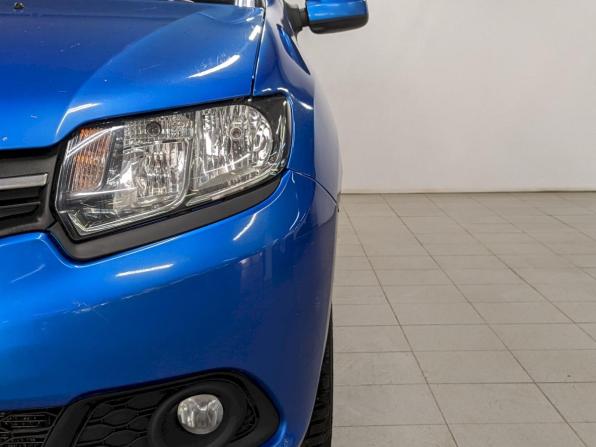 Renault Sandero II с пробегом 2015 года, цена 780 000 рублей, 90700 км, хэтчбек, Автокод Объявления