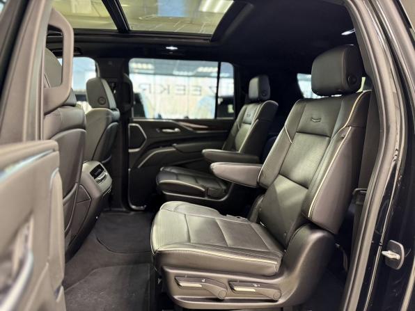 Cadillac Escalade V с пробегом 2021 года, цена 9 500 000 рублей, 43824 км, внедорожник, Автокод Объявления